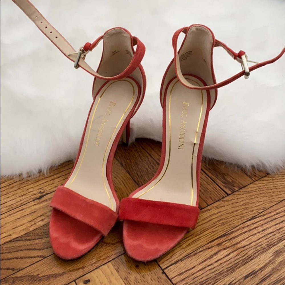 Cherry side strappy sandel